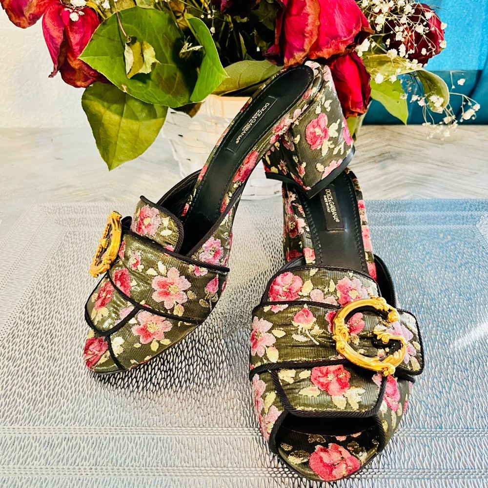 Dolce & Gabbana Pink Floral Mules with Gold Buckle - Picture 9 of 12